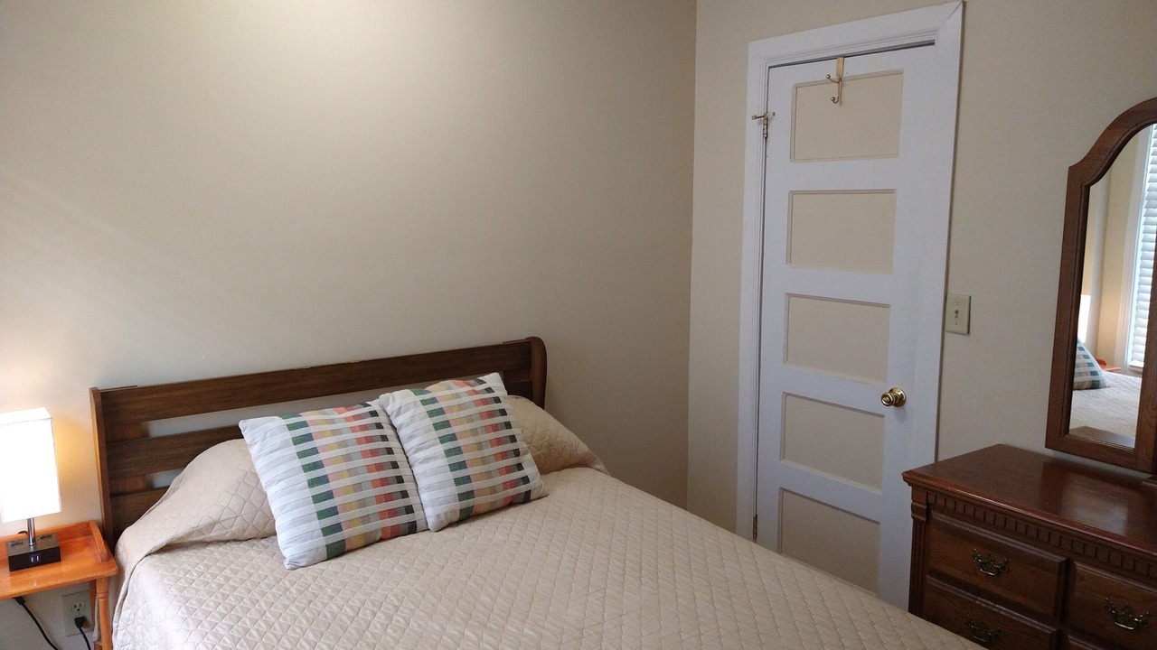 Photo of Bedroom in Central Square