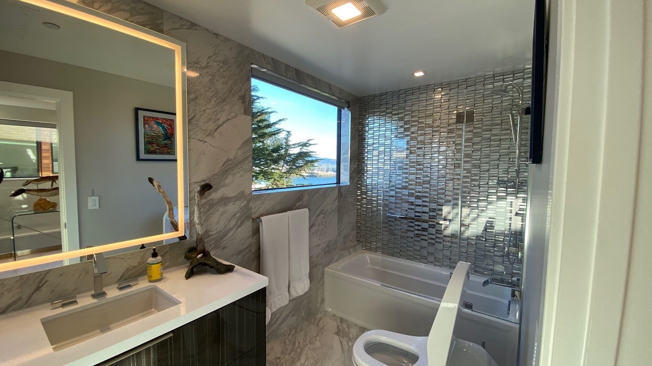 Photo of Bathroom in El Granada