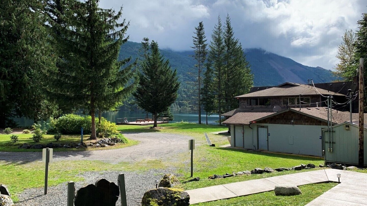 Photo of Outdoor in Maple Falls