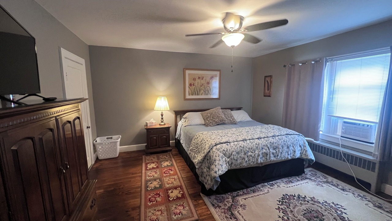 Photo of Bedroom in Alderson