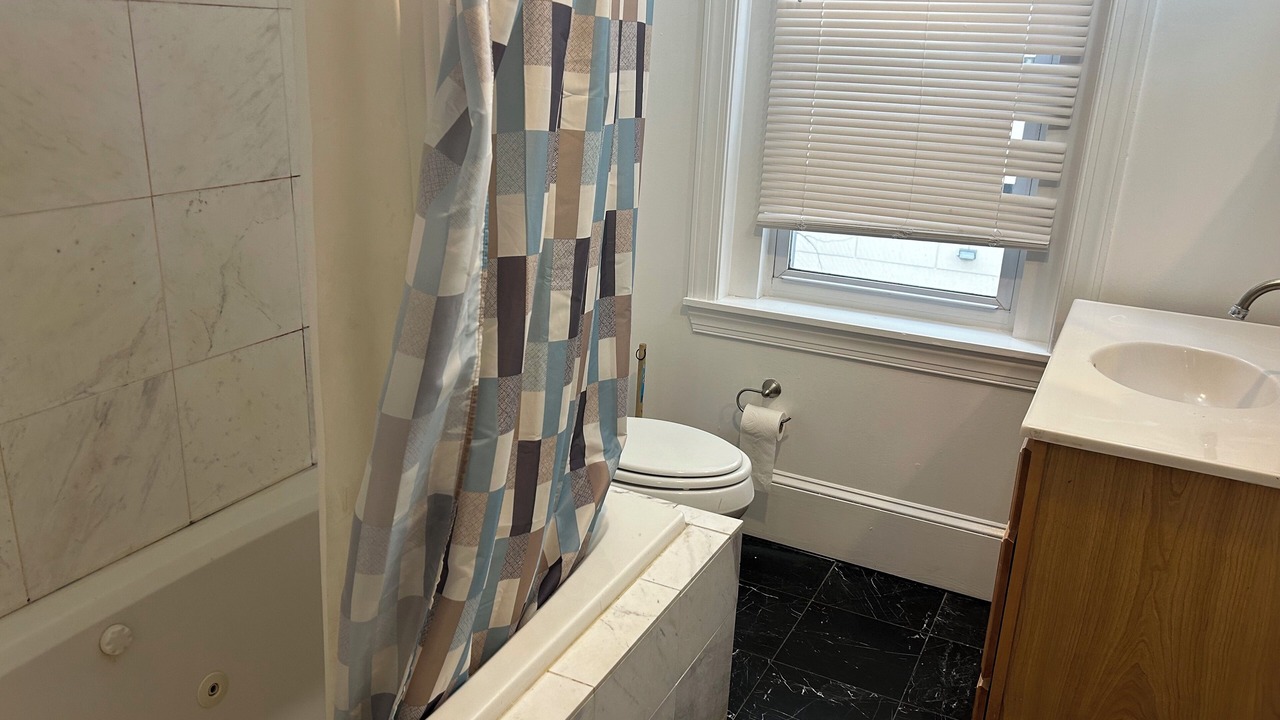 Photo of Bathroom in Center City West