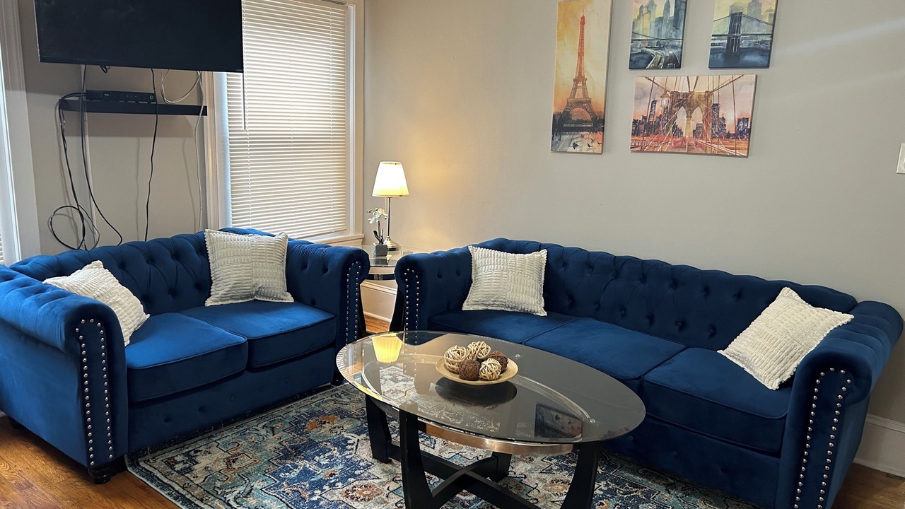 Photo of Livingroom in Center City West