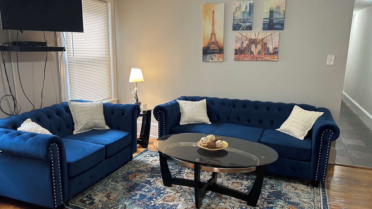 Photo of Livingroom in Center City West