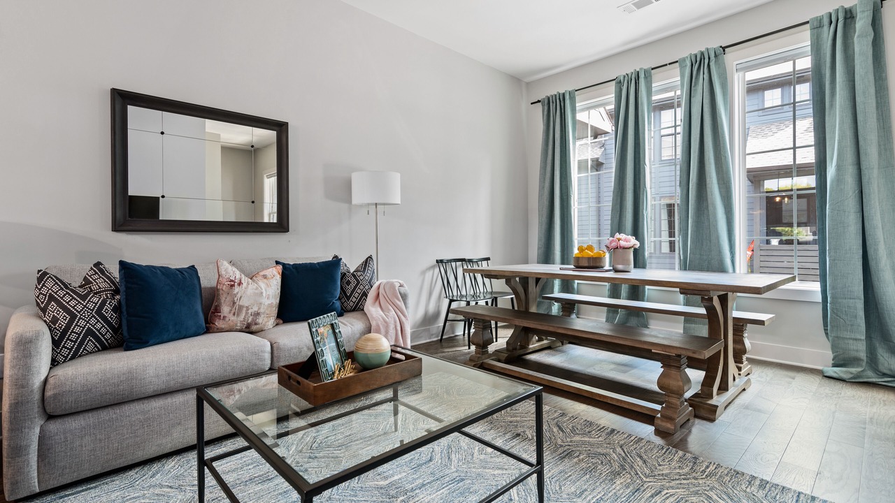 Photo of Livingroom in Historic Waverly