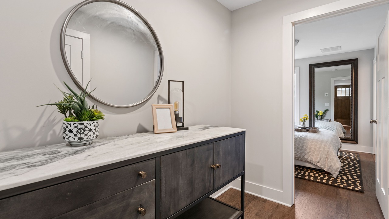 Photo of Bedroom in Historic Waverly