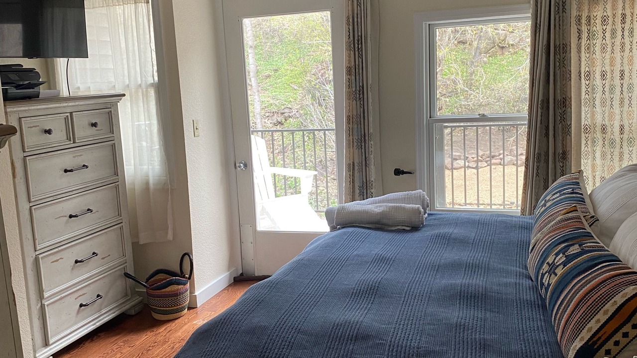 Photo of Bedroom in Lower Arapahoe