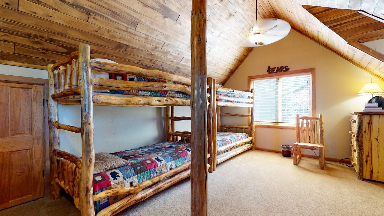 Photo of Bedroom in South Fork