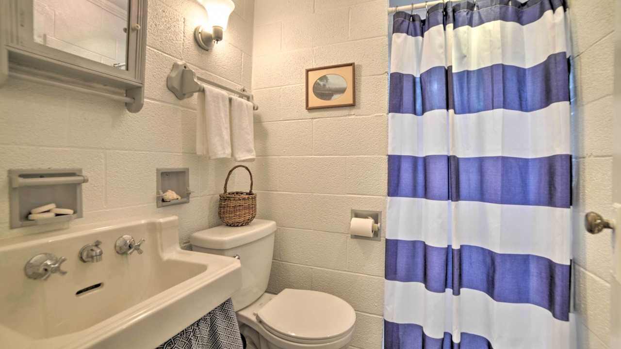 Photo of Bathroom in New Concord