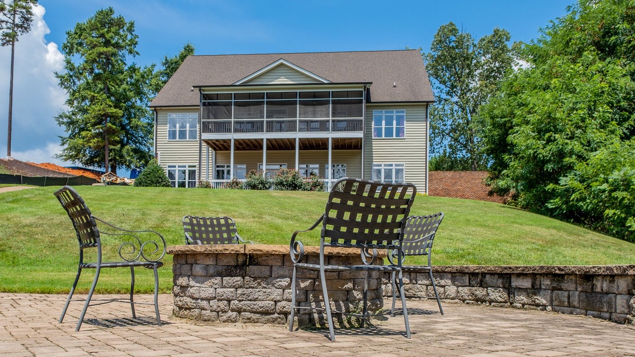 Photo of Outdoor in Bracey