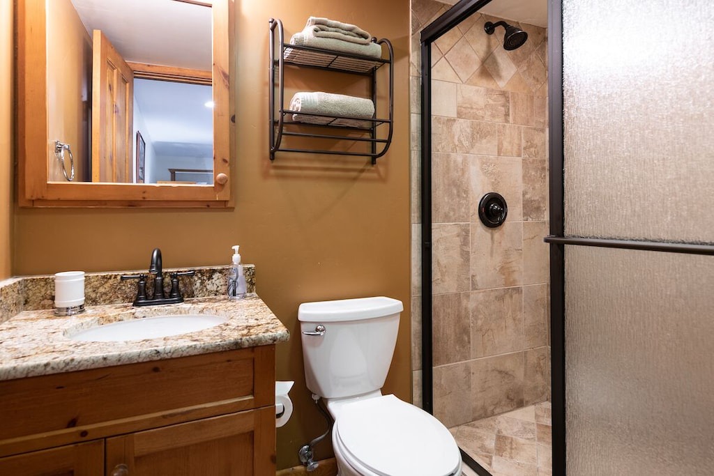 Photo of Bathroom in Peak 9