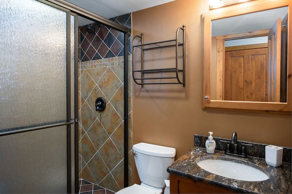 Photo of Bathroom in Peak 9