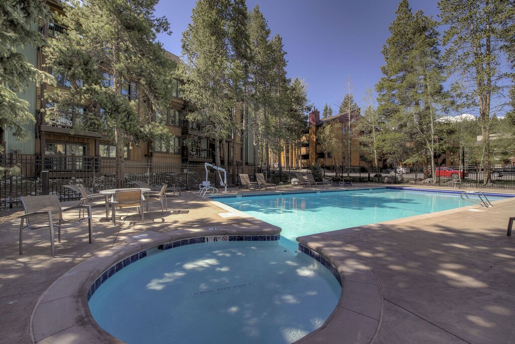 Photo of Outdoor in Peak 9