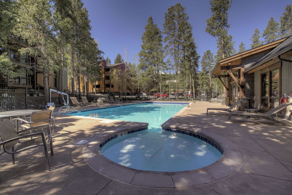 Photo of Outdoor in Peak 9