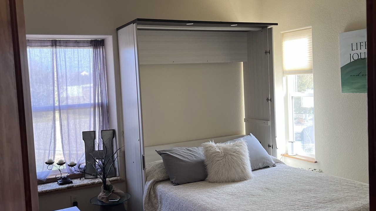 Photo of Bedroom in Milliken