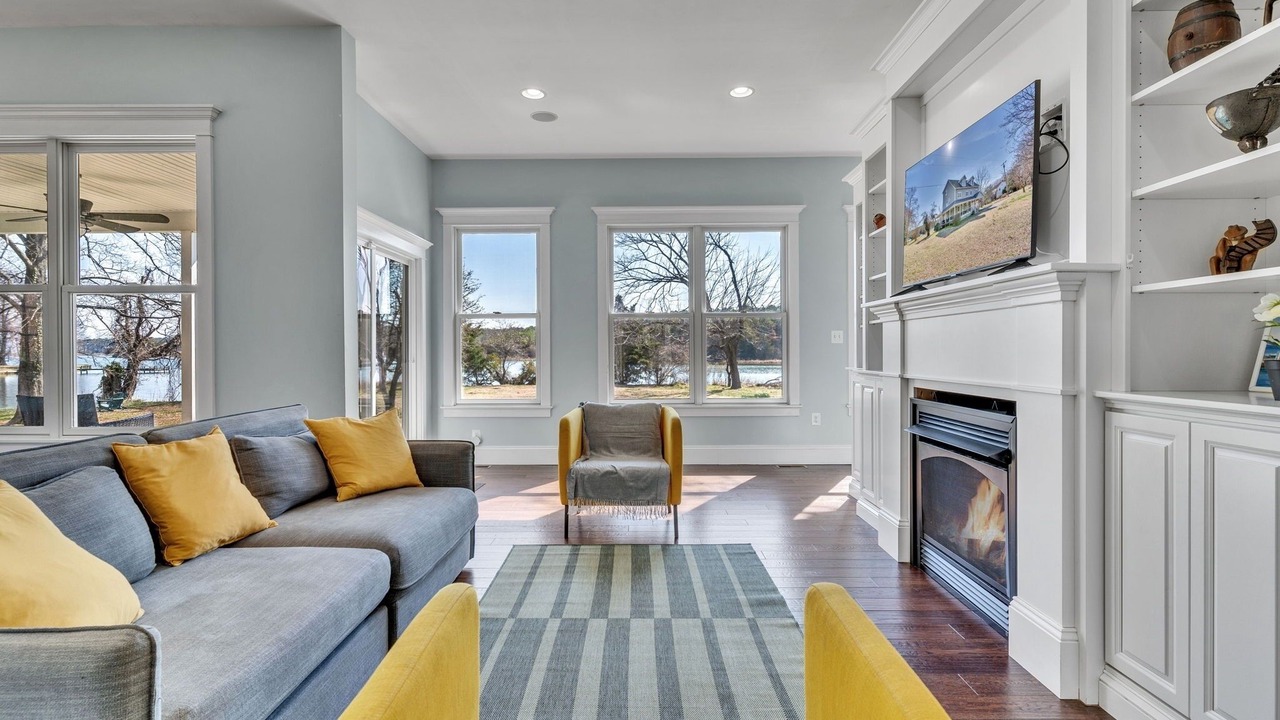 Photo of Livingroom in Point Lookout