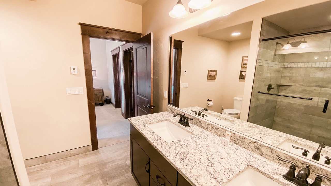 Photo of Bathroom in River Run