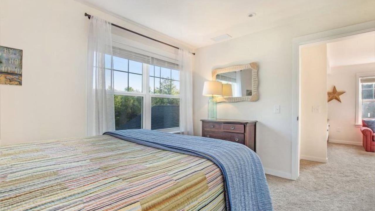 Photo of Bedroom in Miami Park