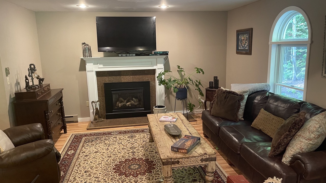 Photo of Livingroom in Warrensburg