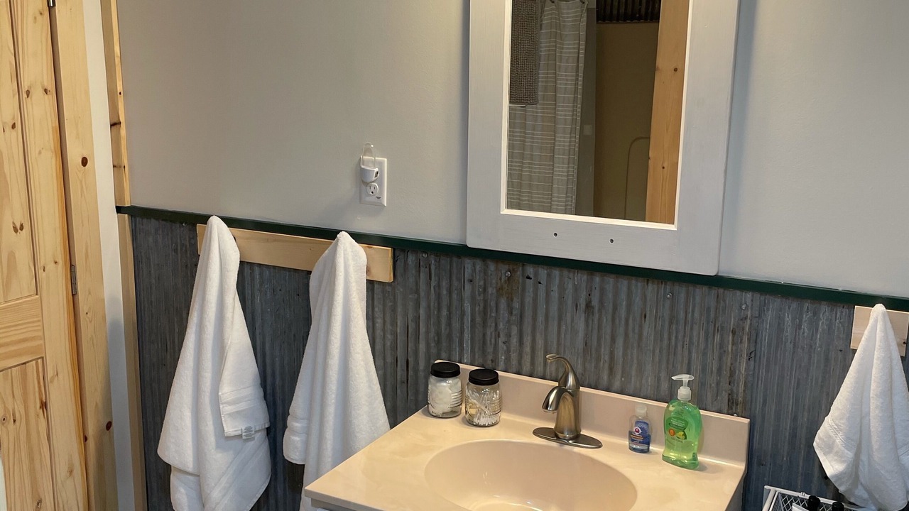Photo of Bathroom in Spencer