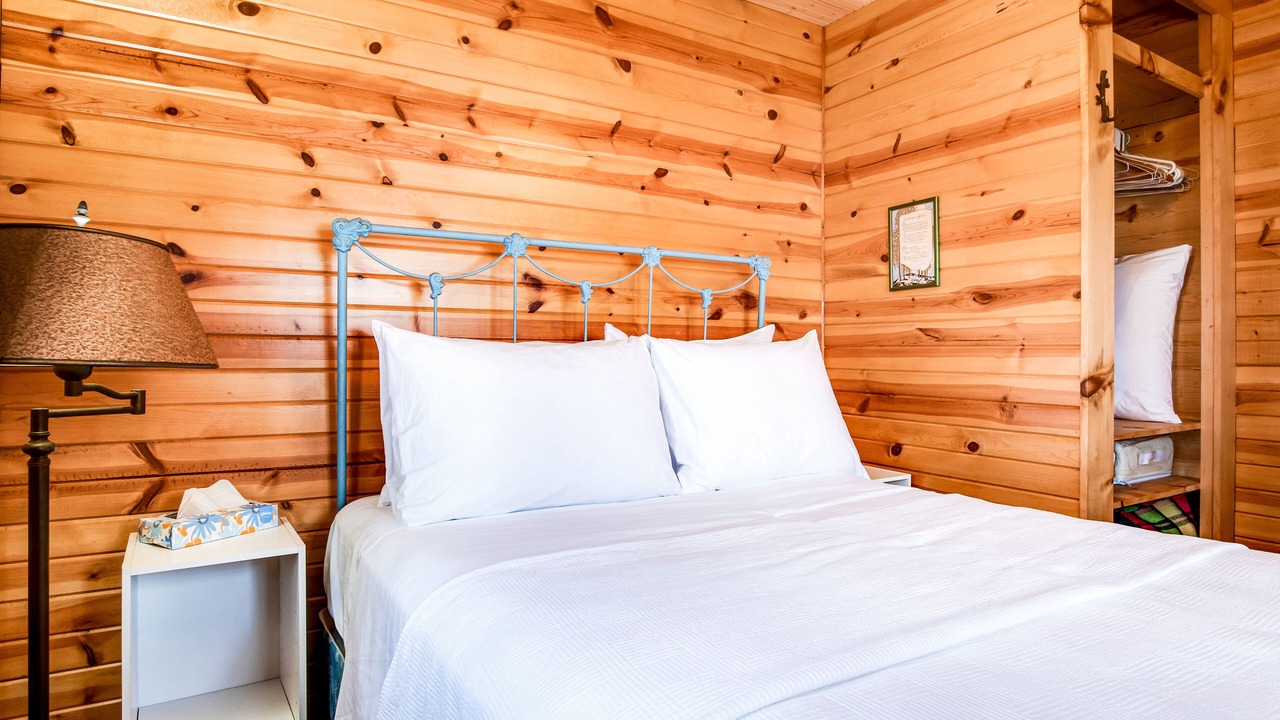 Photo of Bedroom in Three Lakes