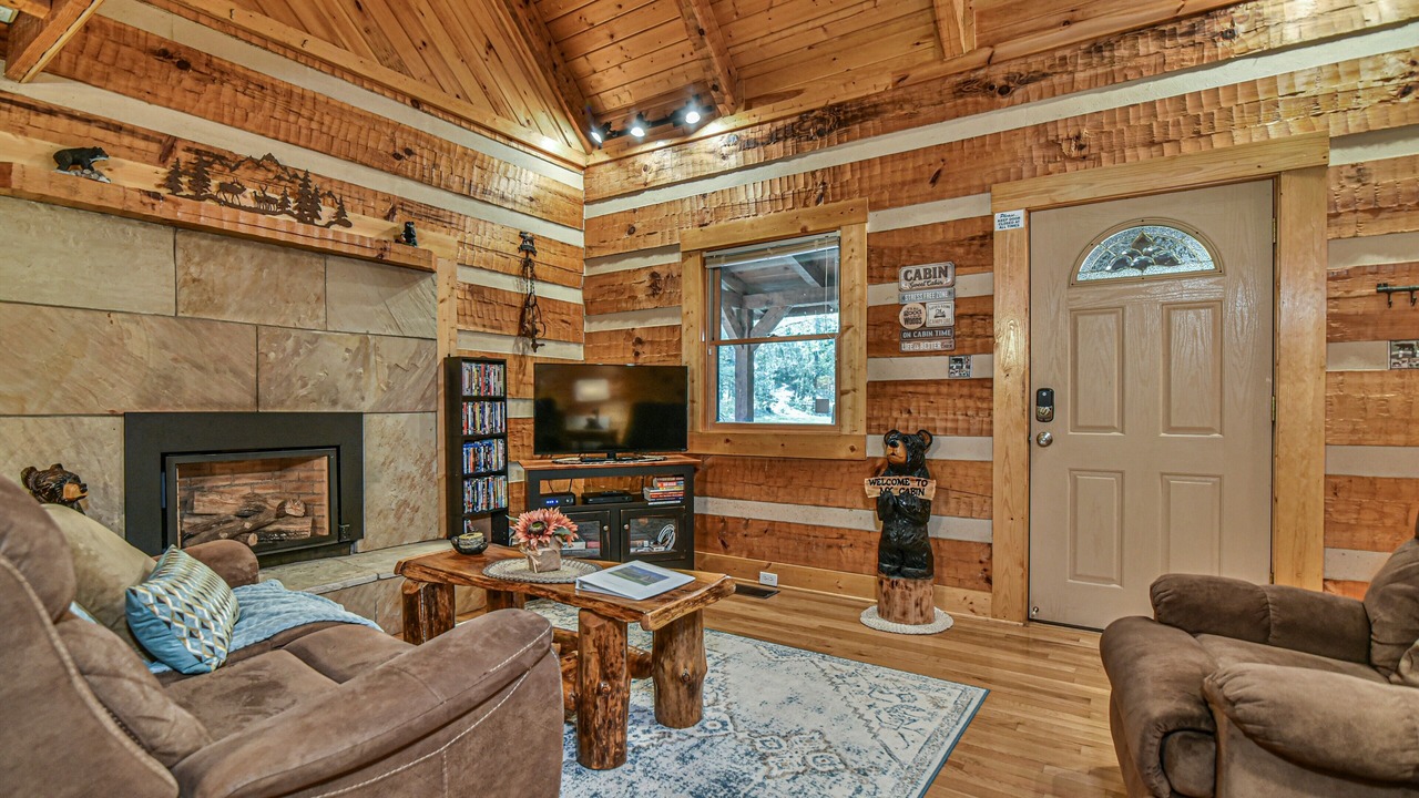 Photo of Livingroom in Cosby