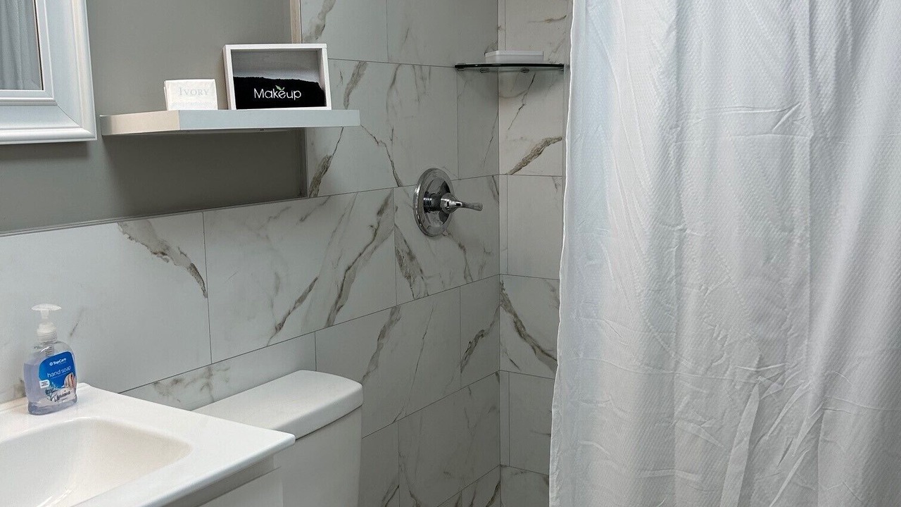 Photo of Bathroom in Barrier Island