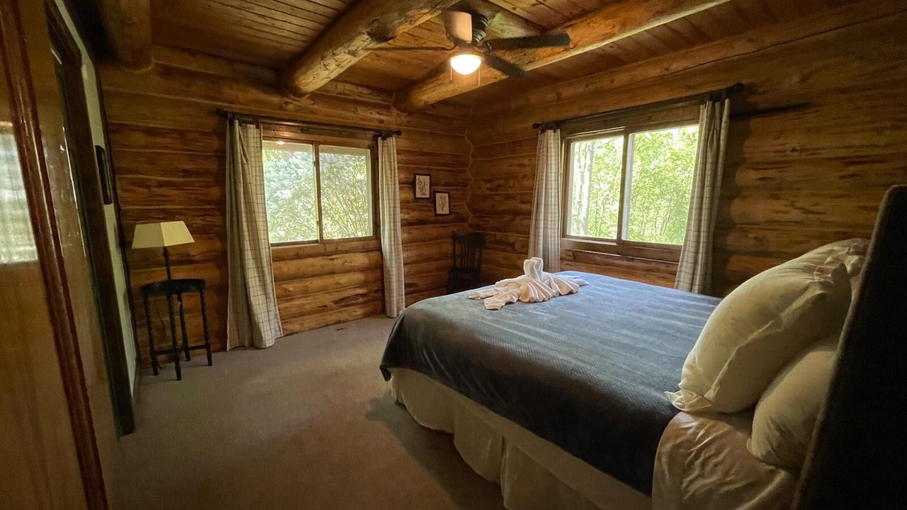 Photo of Bedroom in Lake Geneva