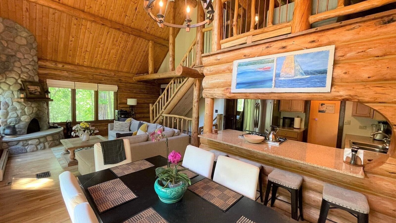 Photo of Livingroom in Lake Geneva