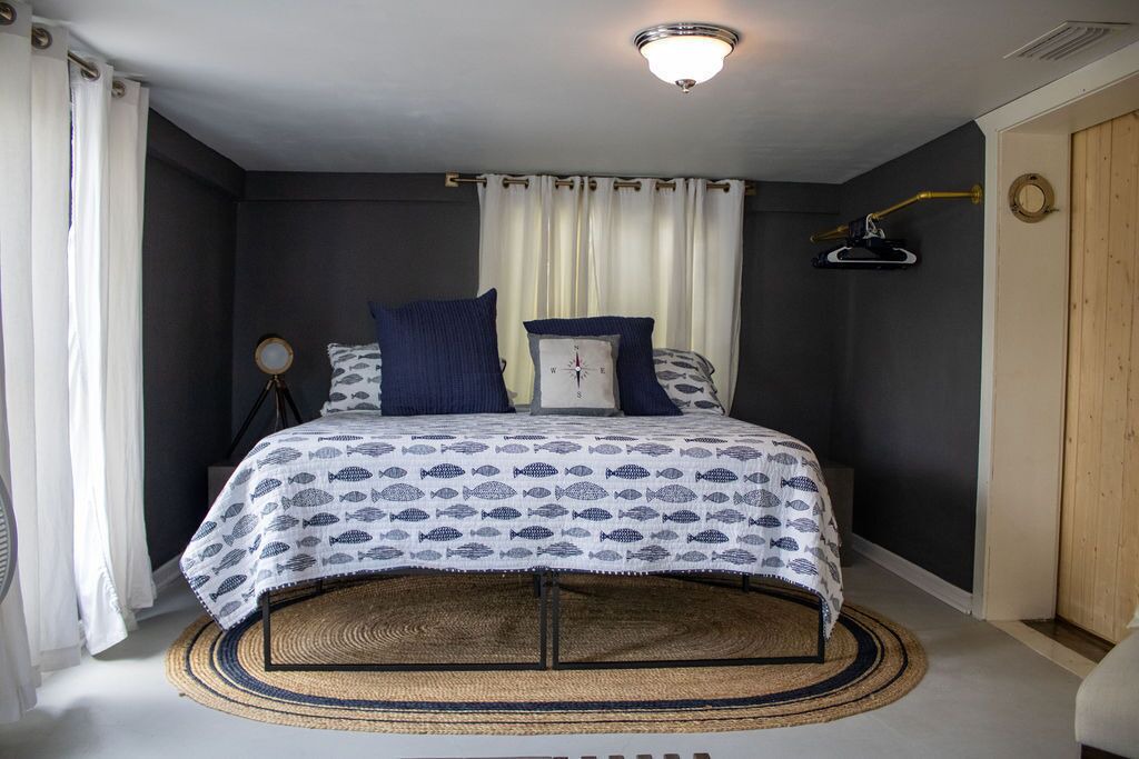 Photo of Bedroom in Eight Lakes