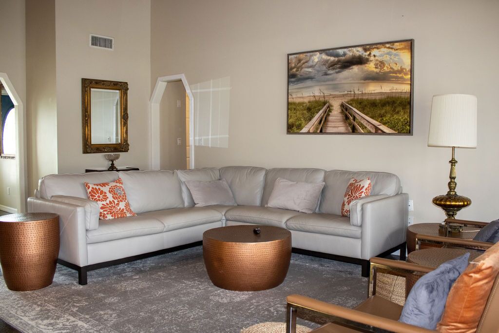 Photo of Livingroom in Eight Lakes