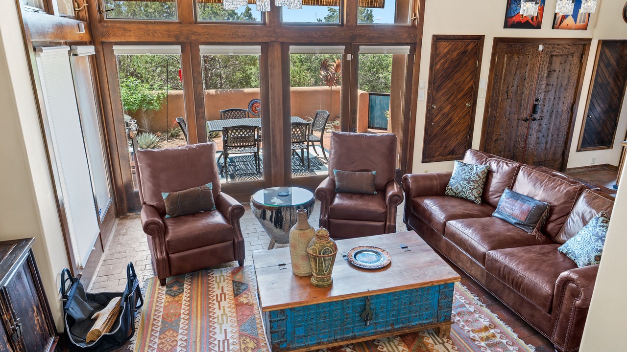 Photo of Livingroom in Nambe Pueblo