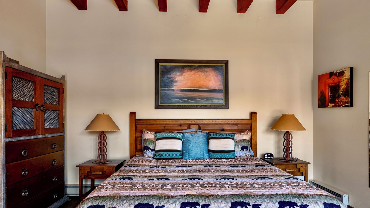 Photo of Bedroom in Nambe Pueblo