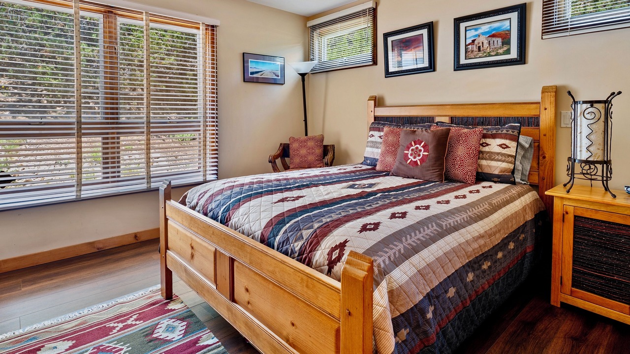 Photo of Bedroom in Nambe Pueblo