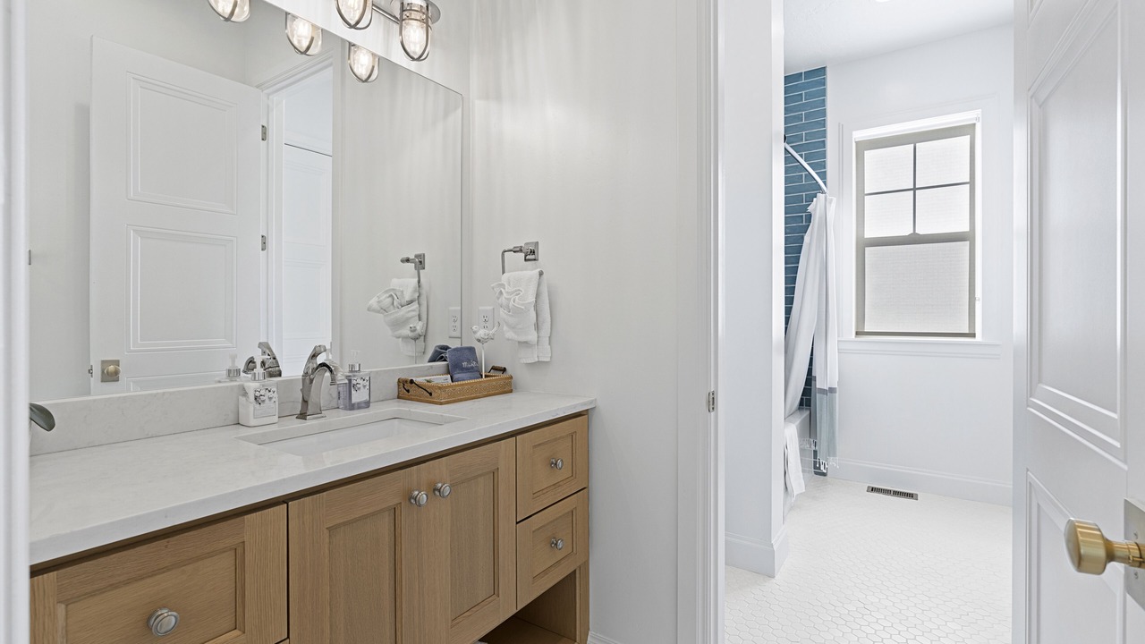 Photo of Bathroom in Mapleton