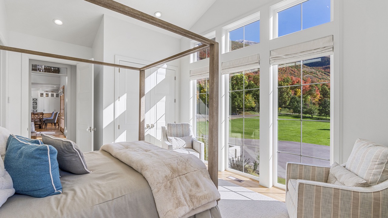 Photo of Bedroom in Mapleton
