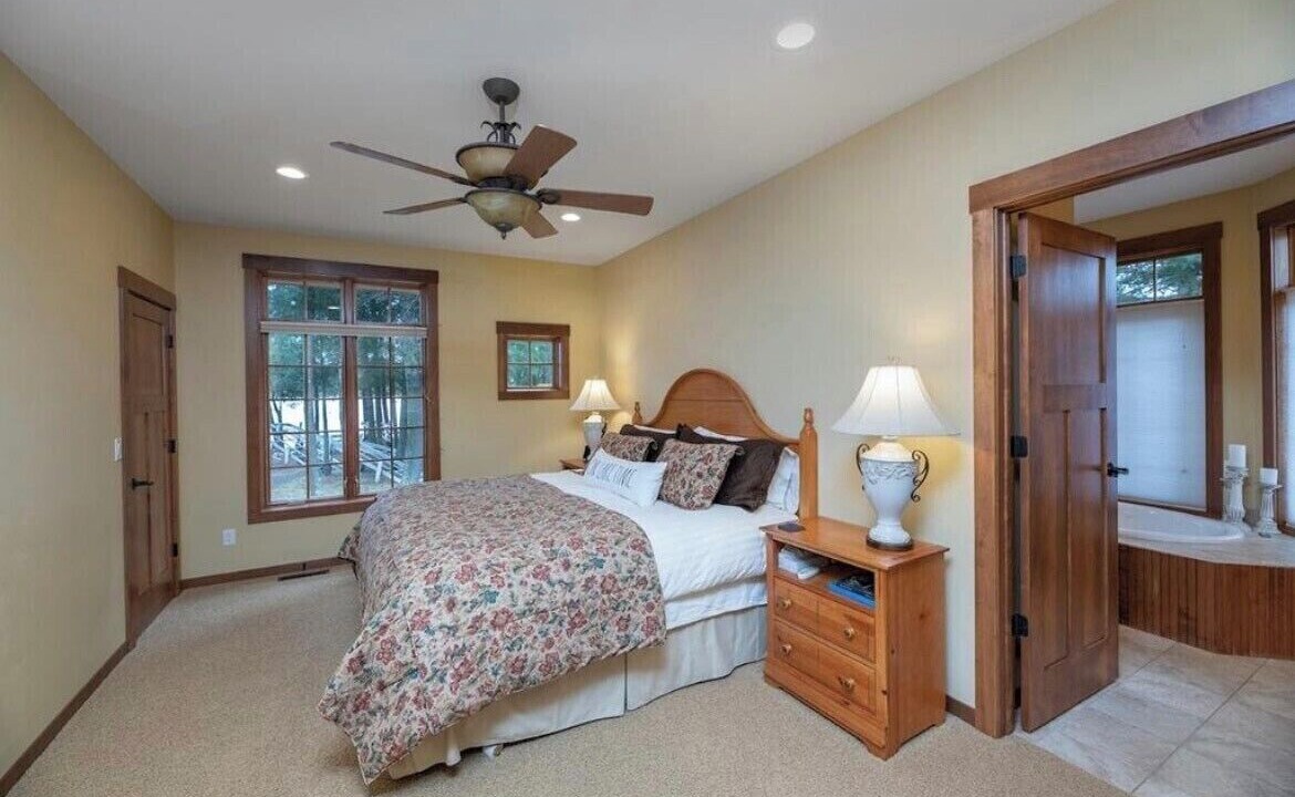 Photo of Bedroom in Three Lakes