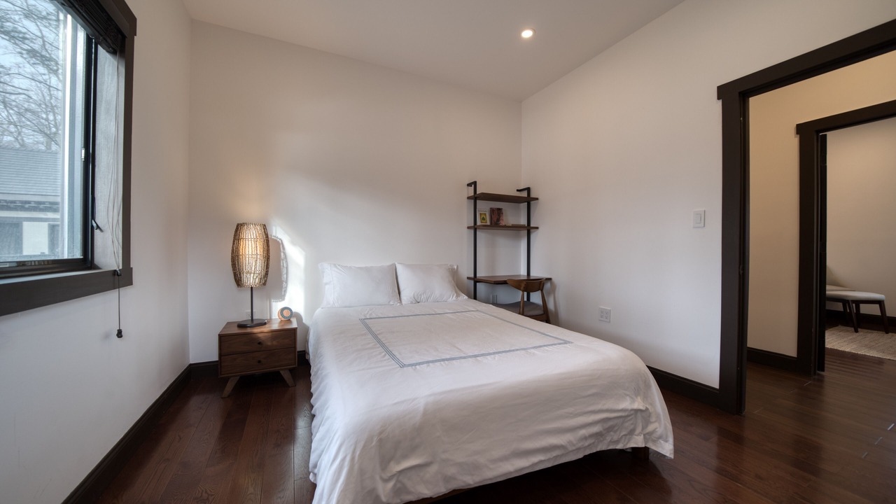 Photo of Bedroom in Oak Hill