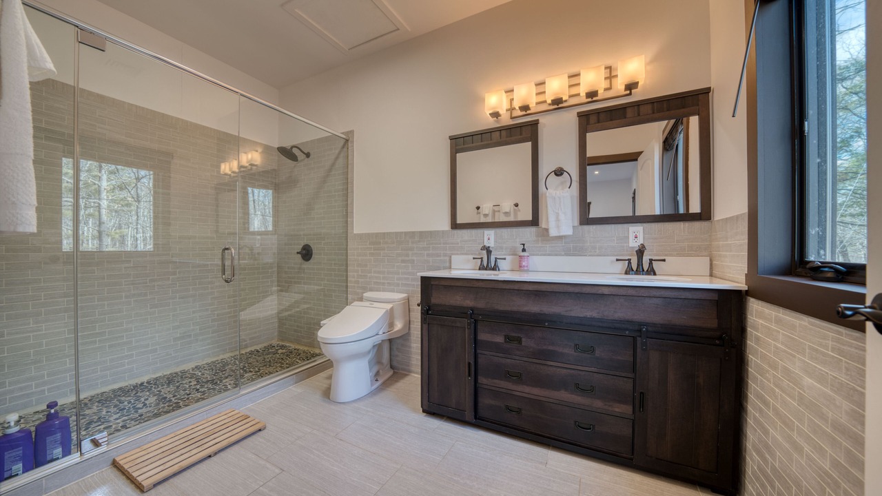 Photo of Bathroom in Oak Hill