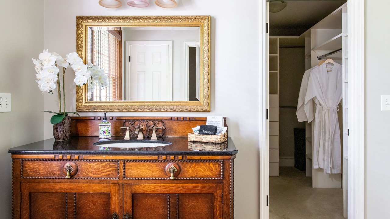 Photo of Bathroom in Belmont - Hillsboro