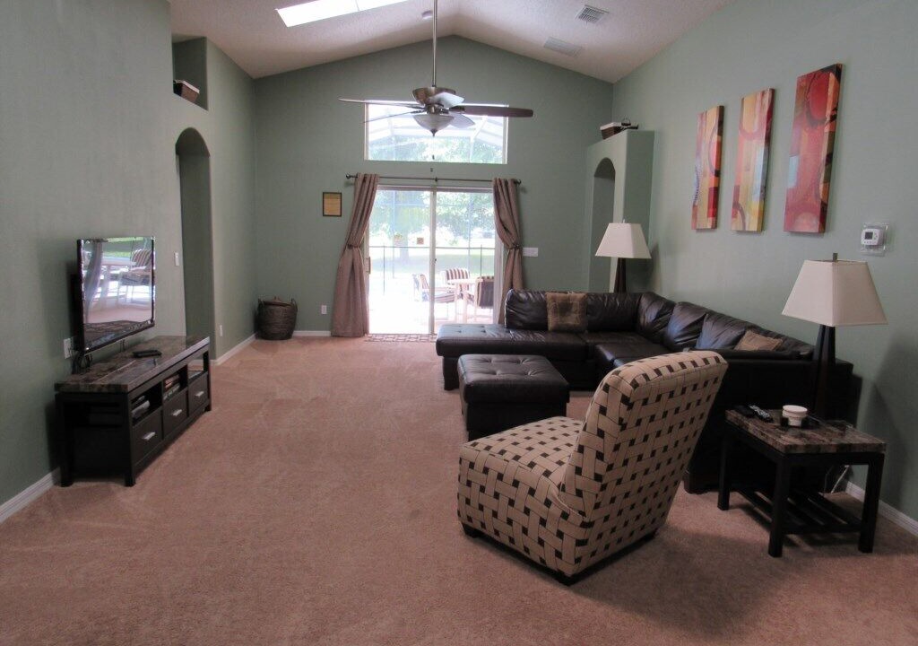 Photo of Livingroom in Orange Tree