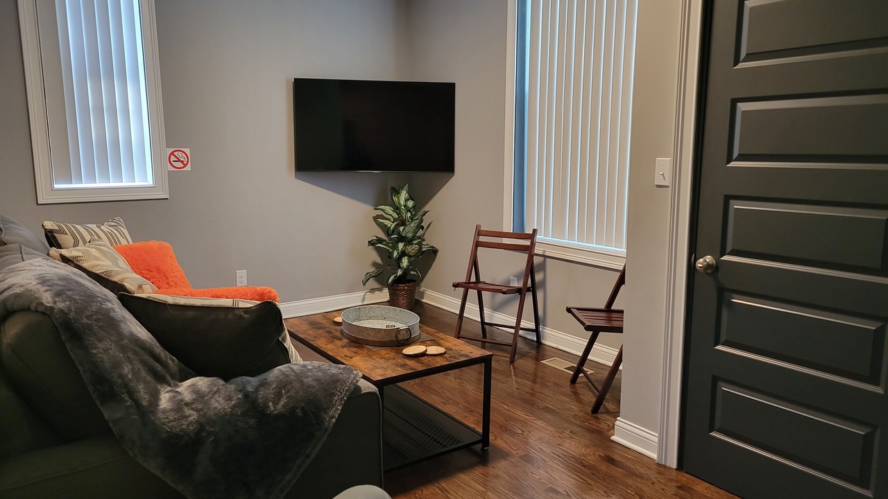 Photo of Livingroom in Corryville