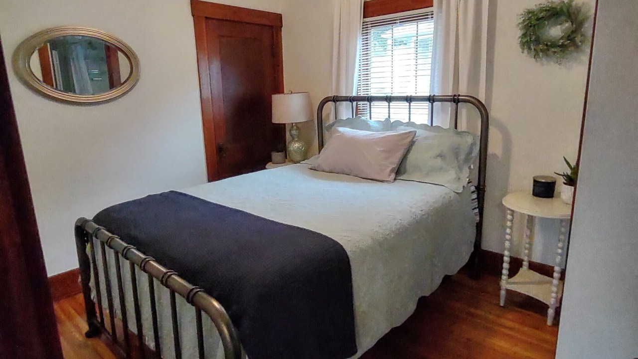 Photo of Bedroom in Omaha