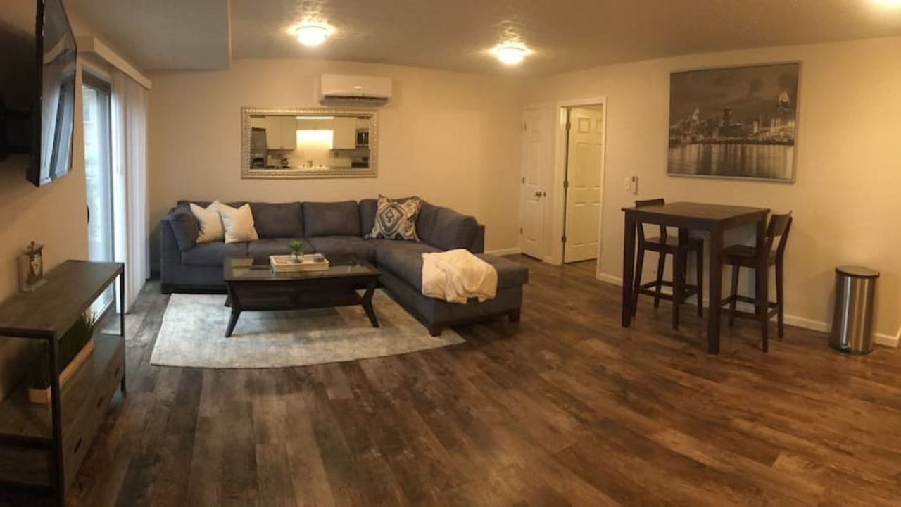 Photo of Livingroom in East Price Hill