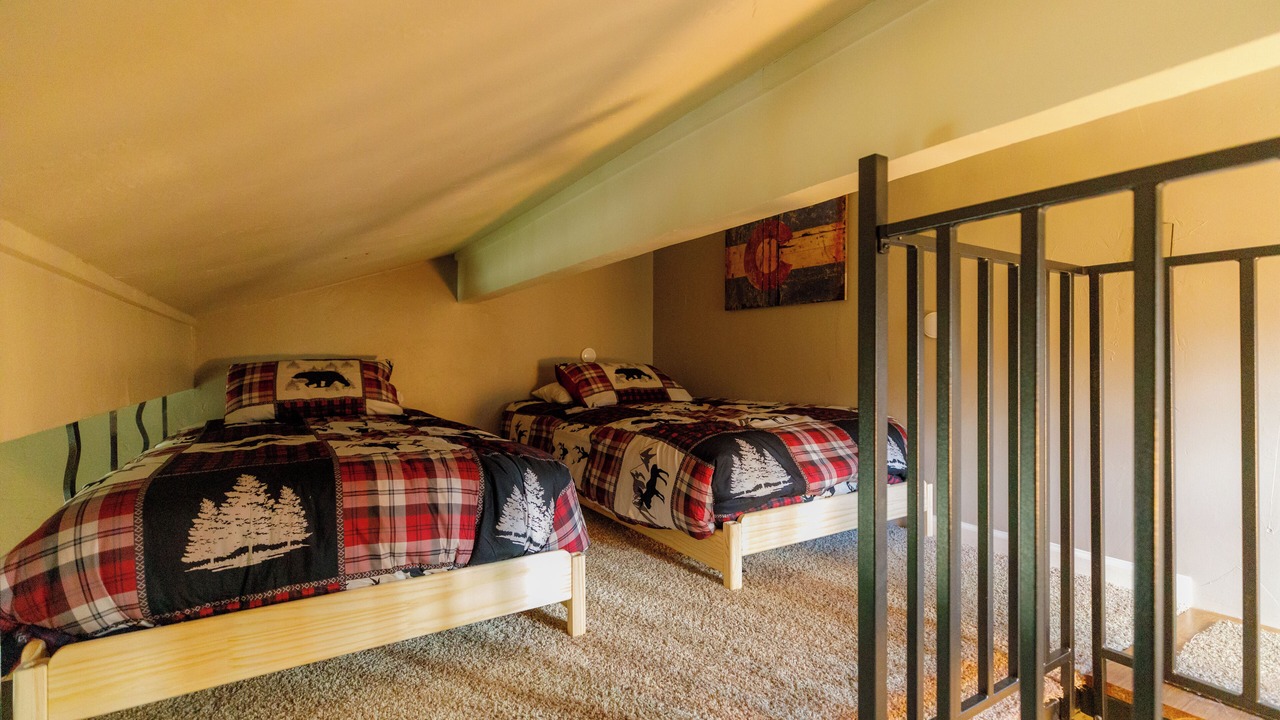 Photo of Bedroom in Four O'Clock