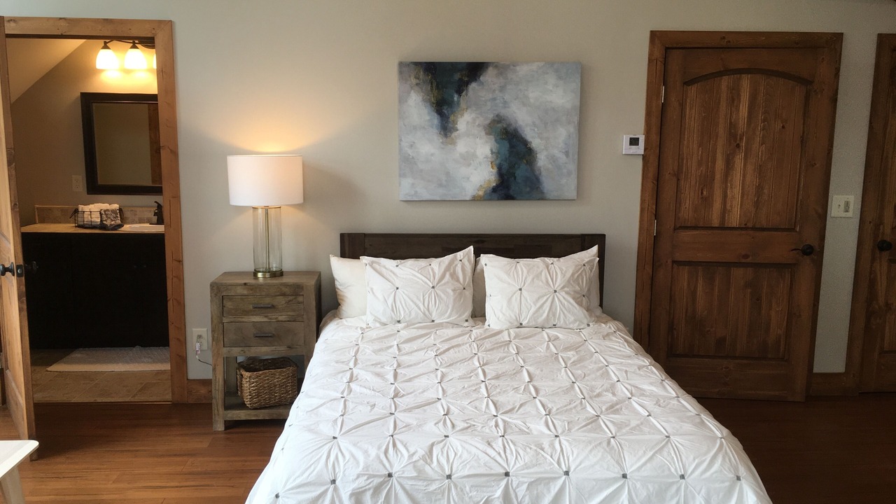 Photo of Bedroom in Clarkesville