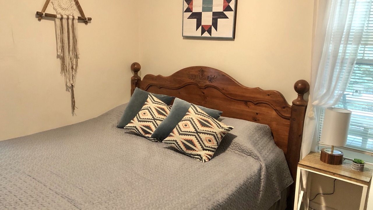 Photo of Bedroom in Salem