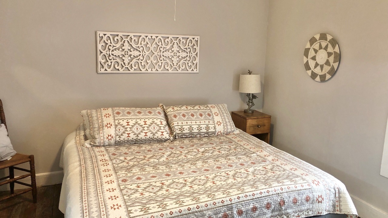 Photo of Bedroom in Salem