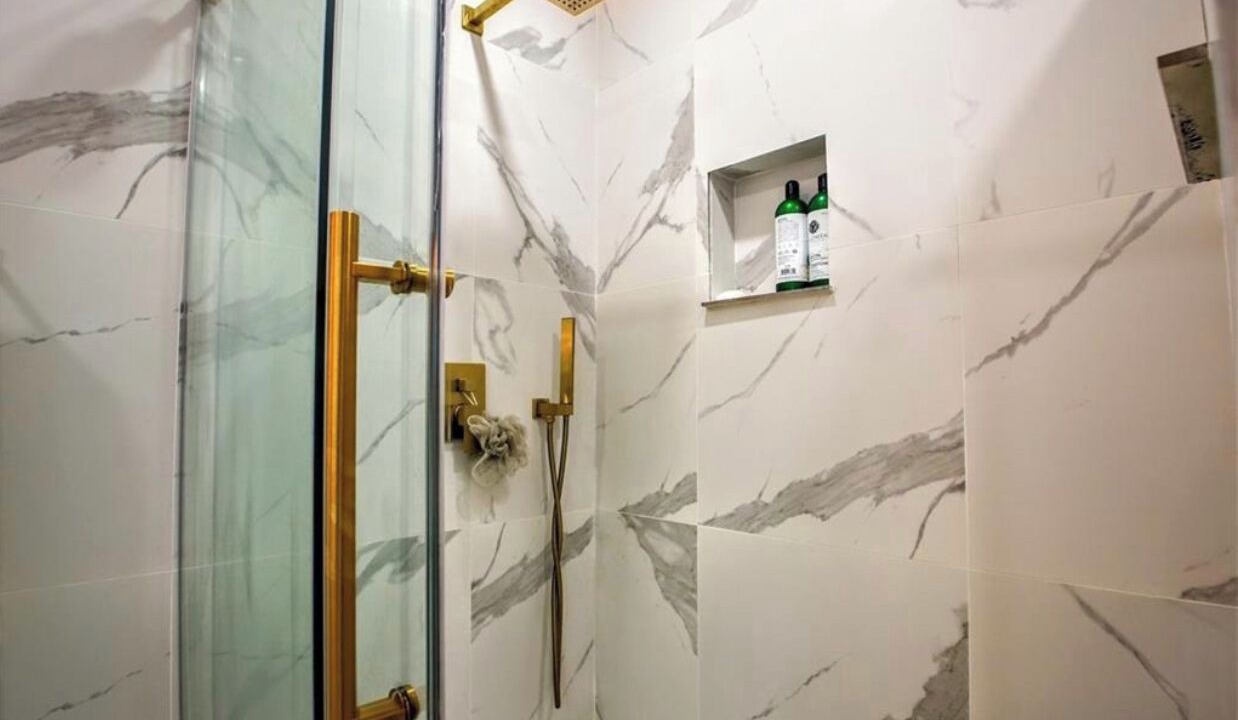 Photo of Bathroom in Harbor Beach