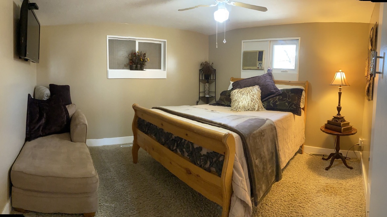 Photo of Bedroom in Bountiful