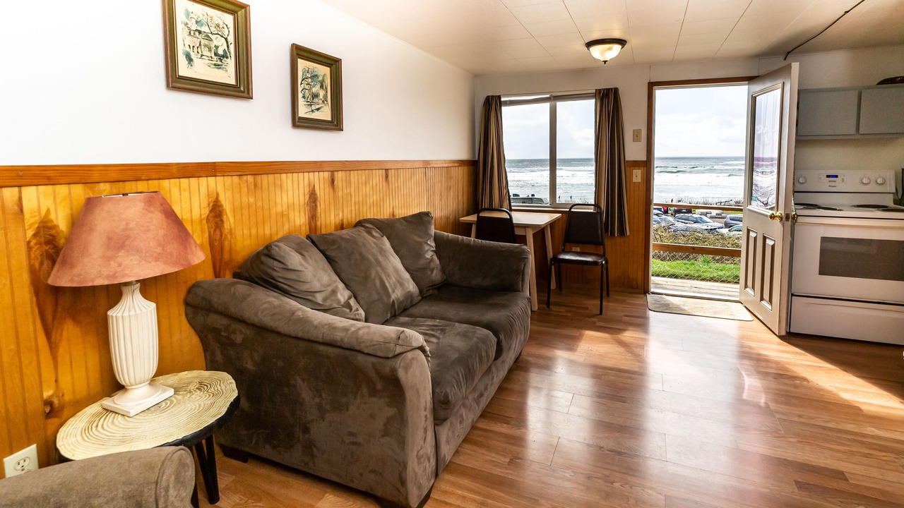 Photo of Livingroom in Oceanside